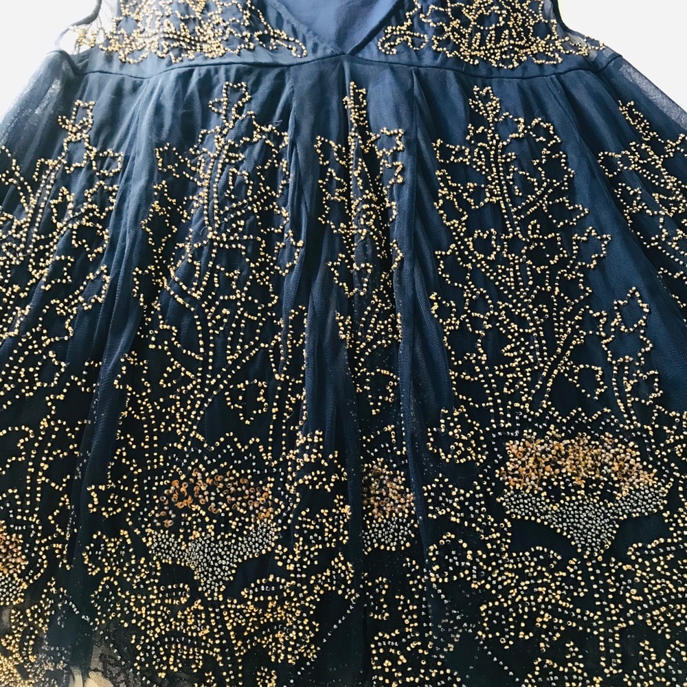 Beaded Blue Beauty💙✨ - Picture 2 of 2